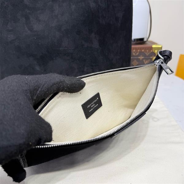 2026120181648608 270